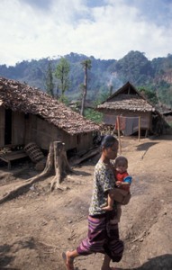 9480 THAILAND Mae La Burmese refugee camp, Mae Sot PHOTO: Sean Sprague