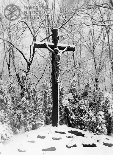 Crucifix - Winter